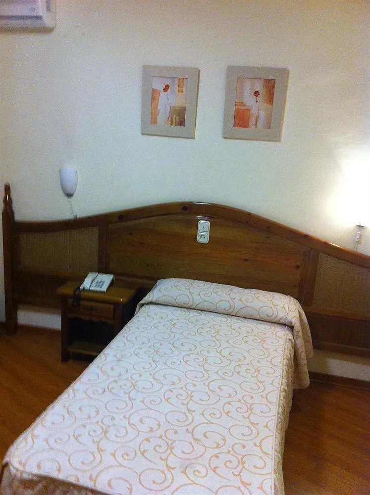 Hotel La Curva Albolote
