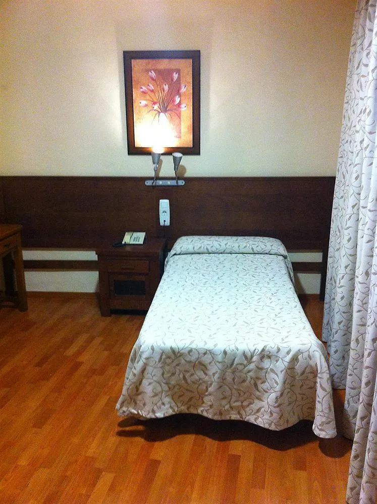 Hotel La Curva Albolote