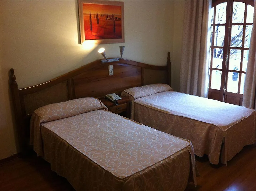 Hotel La Curva Albolote España